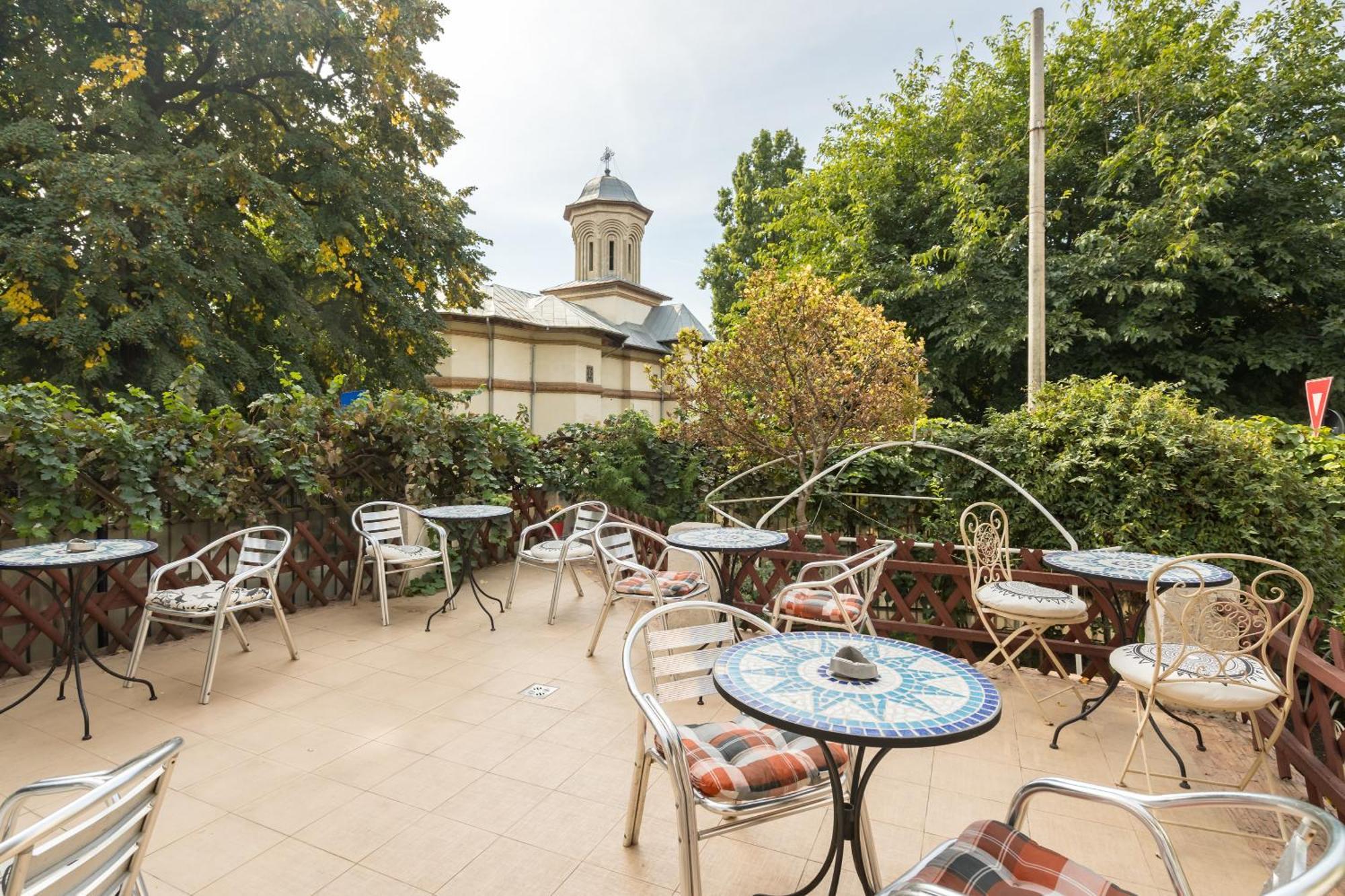 Flower's Guest house