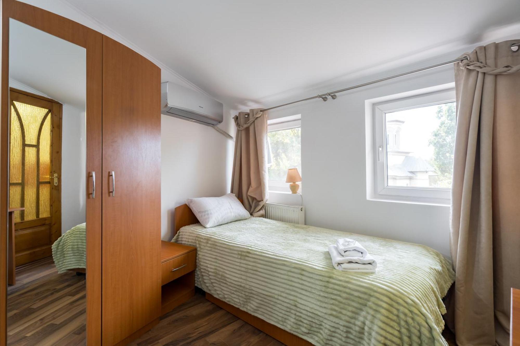 Flower's 3* Bucharest