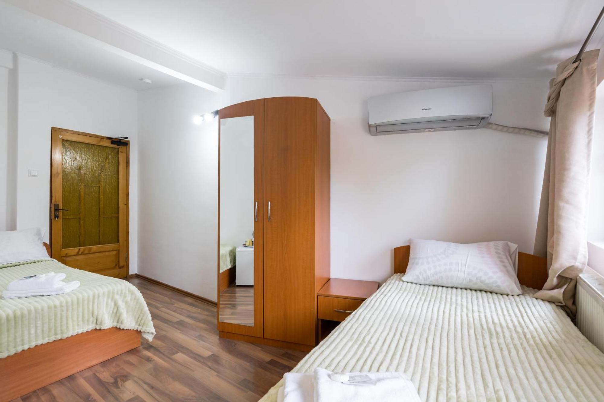 Guest house Flower's 3*